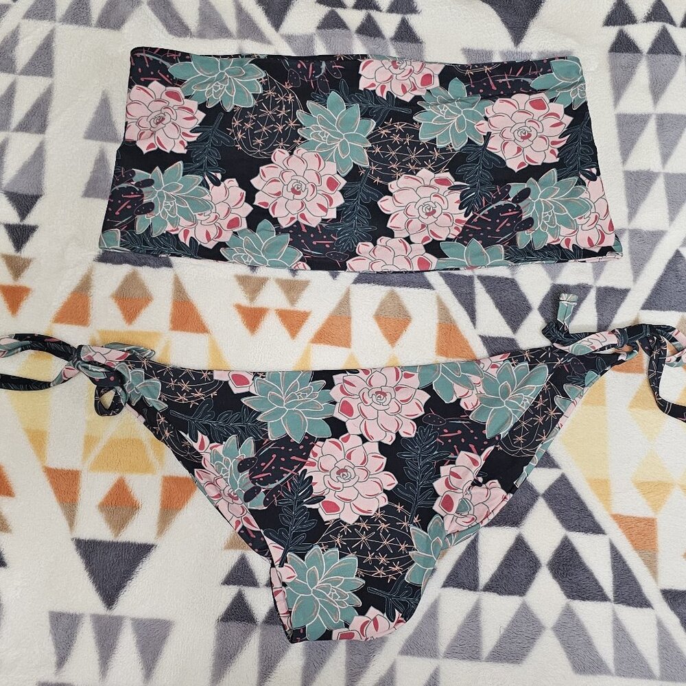 EUC Fused Hawaii Succulove Set